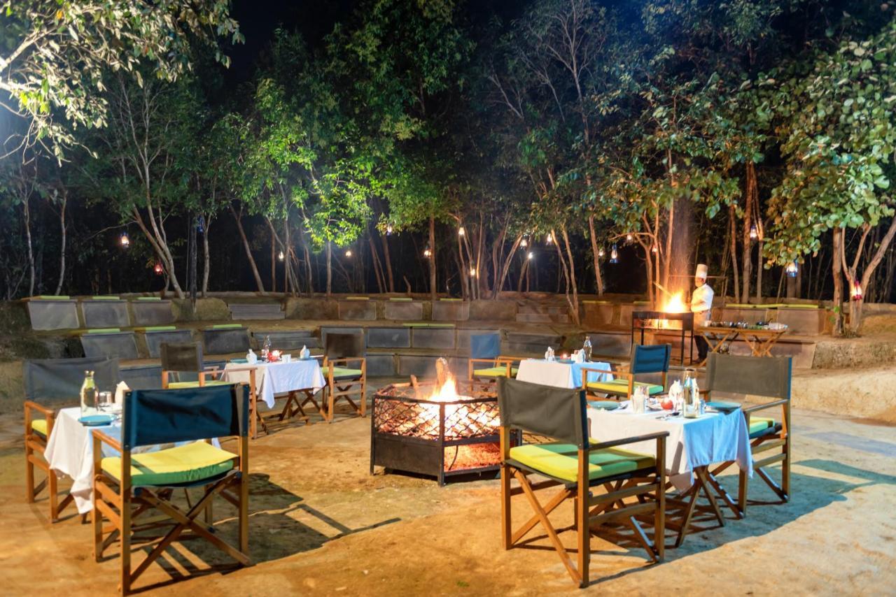 Kanha Jungle Camp Ngoại thất bức ảnh