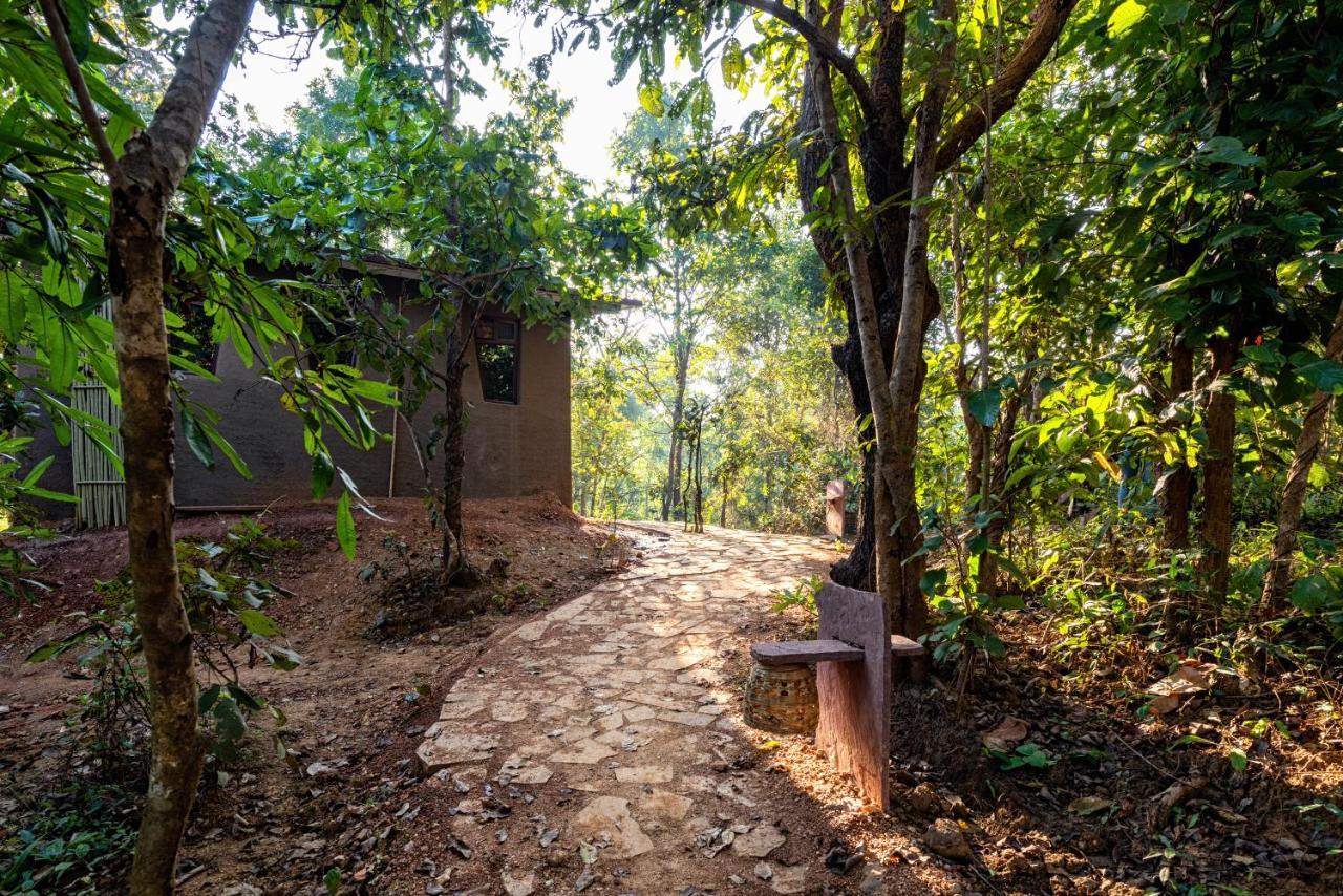 Kanha Jungle Camp Ngoại thất bức ảnh