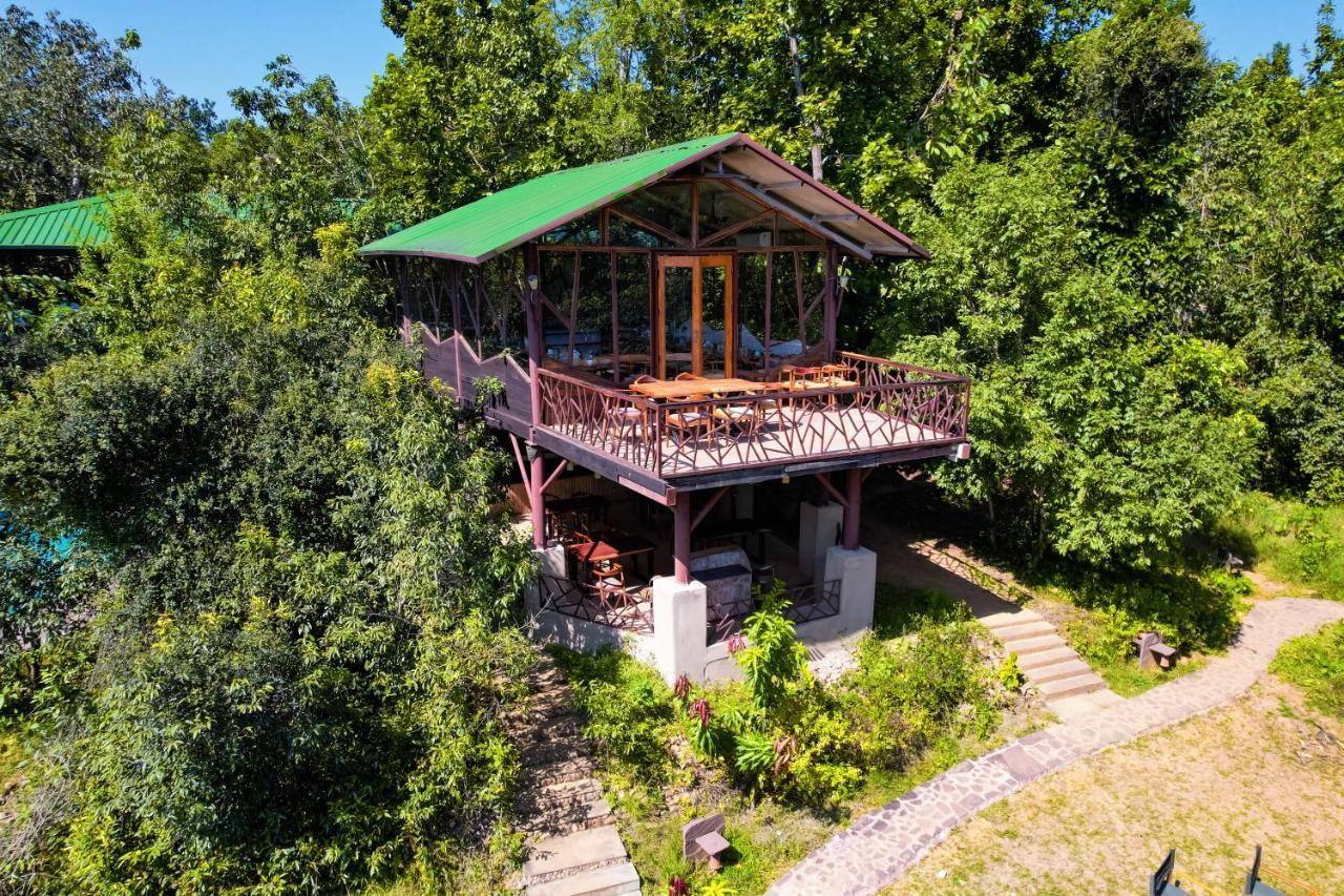 Kanha Jungle Camp Ngoại thất bức ảnh