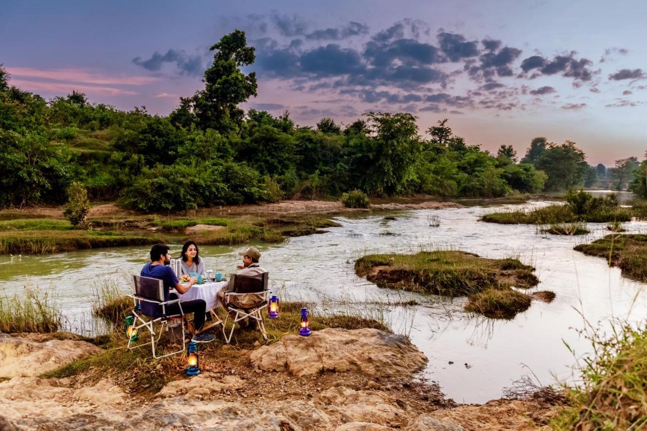 Kanha Jungle Camp Ngoại thất bức ảnh