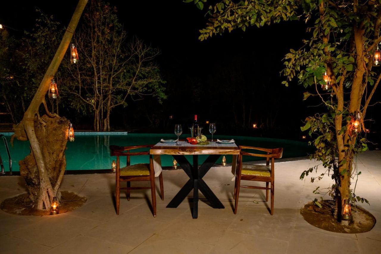 Kanha Jungle Camp Ngoại thất bức ảnh